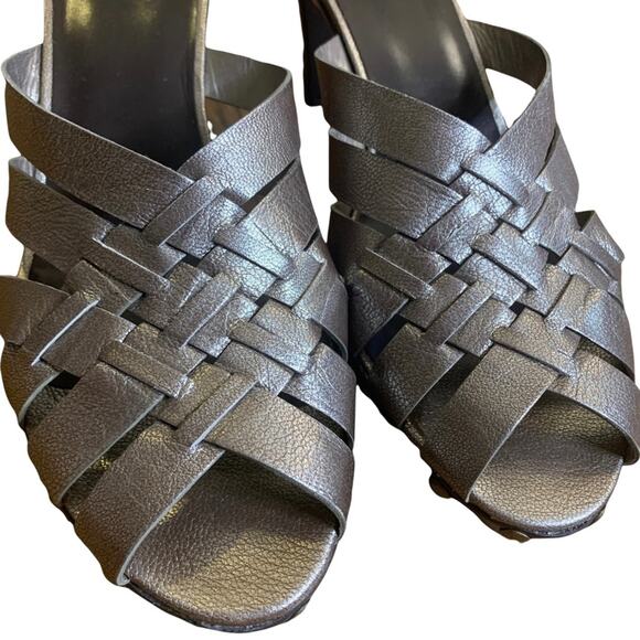 Stuart Weitzman Metallic Basket Weave Studded Mule Slide On Heel Sandal 7.5/8 - Picture 3 of 12